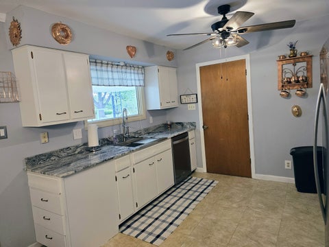 Tiny photo for 720 S Madison Street, Duquoin, IL 62832 (MLS # 12730087)