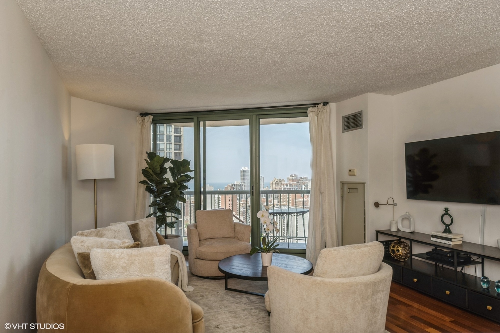111 W Maple Street 2803