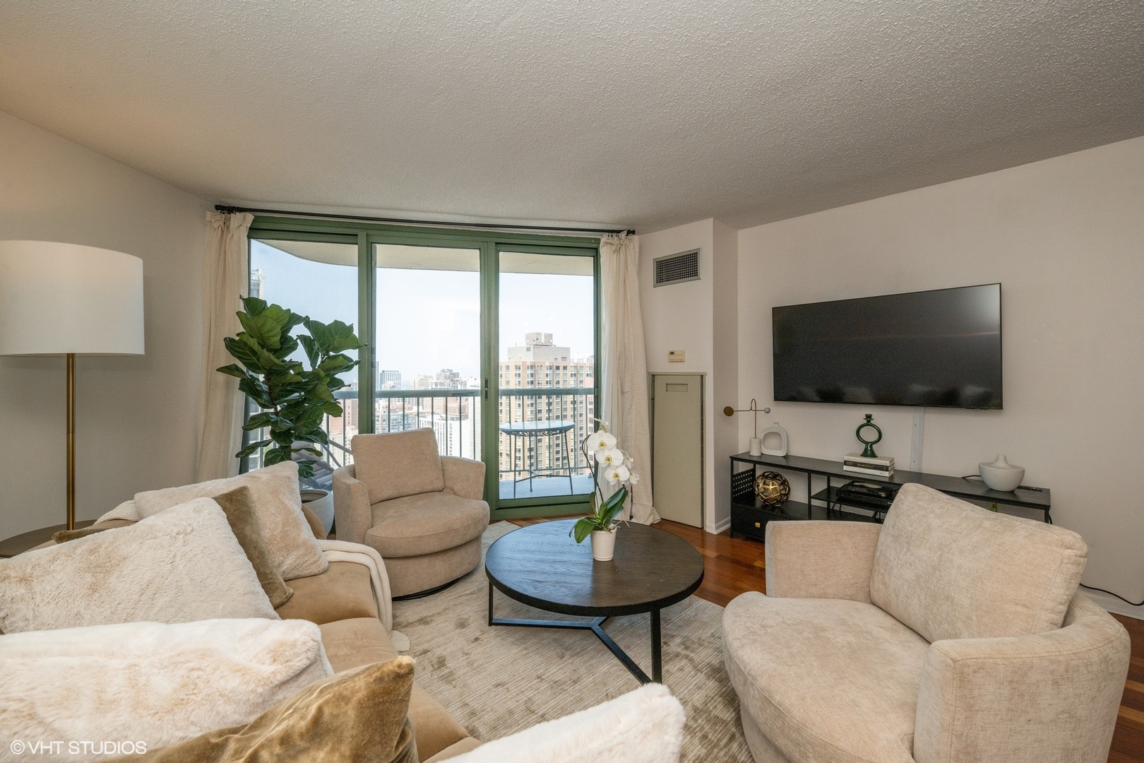 111 W Maple Street 2803