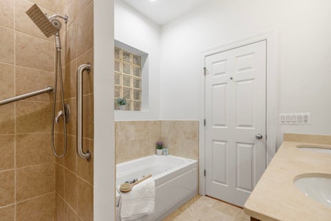 Tiny photo for 4662 N Winthrop Avenue #1S, Chicago, IL 60640 (MLS # 12736528)