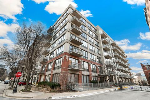 1000 N Kingsbury Street 503 Chicago IL 60610