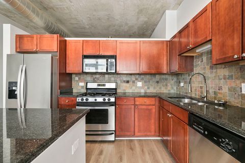 Tiny photo for 1000 N Kingsbury Street #503, Chicago, IL 60610 (MLS # 12603334)