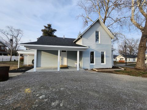 Tiny photo for 309 N Main Street, Pinckneyville, IL 62274 (MLS # 12583508)