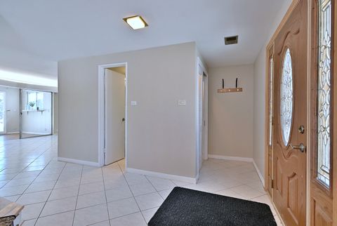 Tiny photo for 521 Michael Manor Mnr, Glenview, IL 60025 (MLS # 12530638)