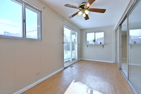 Tiny photo for 521 Michael Manor Mnr, Glenview, IL 60025 (MLS # 12530638)