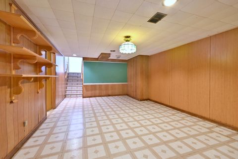 Tiny photo for 521 Michael Manor Mnr, Glenview, IL 60025 (MLS # 12530638)