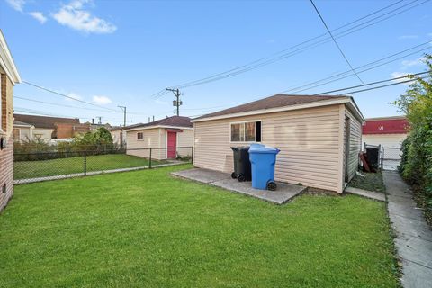 Tiny photo for 9322 S Justine Street, Chicago, IL 60620 (MLS # 12504423)