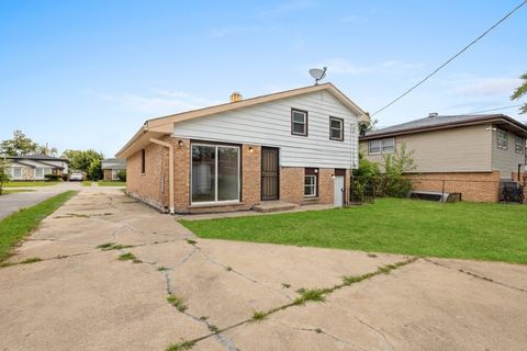 Tiny photo for 3907 168th Place, Country Club Hills, IL 60478 (MLS # 12455538)