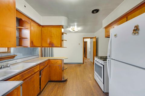 Tiny photo for 9018 S Ridgeland Avenue, Chicago, IL 60617 (MLS # 12507879)