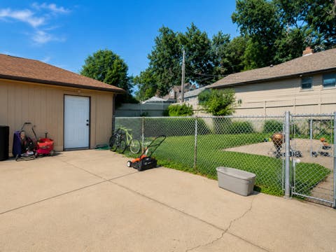Tiny photo for 5568 W 96th Street, Oak Lawn, IL 60453 (MLS # 12701655)