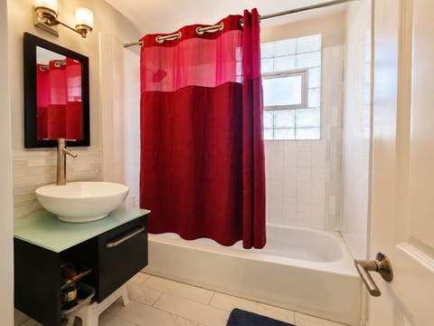 Tiny photo for 5568 W 96th Street, Oak Lawn, IL 60453 (MLS # 12701655)