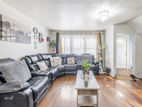 Tiny photo for 5731 S Hoyne Avenue, Chicago, IL 60636 (MLS # 12531376)