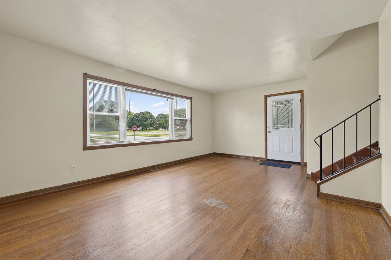 524 HIRSCH Avenue
