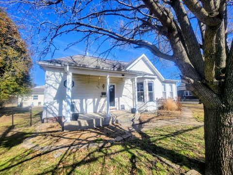 Tiny photo for 203 W South Street, Pinckneyville, IL 62274 (MLS # 12570873)