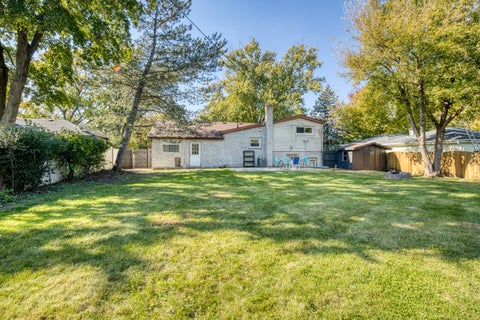 Tiny photo for 5623 Tennessee Avenue, Clarendon Hills, IL 60514 (MLS # 12793221)