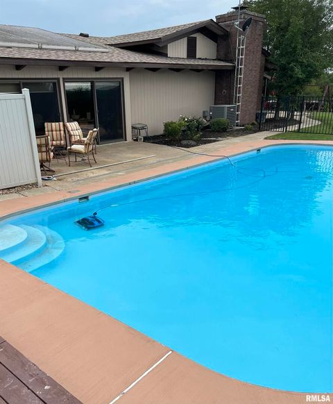 Tiny photo for 800 S GREEN Street, Anna, IL 62906 (MLS # EB456751)