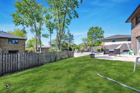 Tiny photo for 825 Walnut Drive, Darien, IL 60561 (MLS # 12645222)