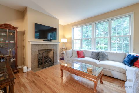Tiny photo for 1834 Torrey Parkway, Libertyville, IL 60048 (MLS # 12485566)