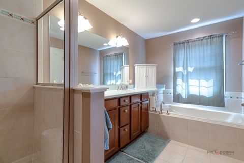 Tiny photo for 1834 Torrey Parkway, Libertyville, IL 60048 (MLS # 12485566)