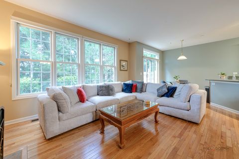 Tiny photo for 1834 Torrey Parkway, Libertyville, IL 60048 (MLS # 12485566)