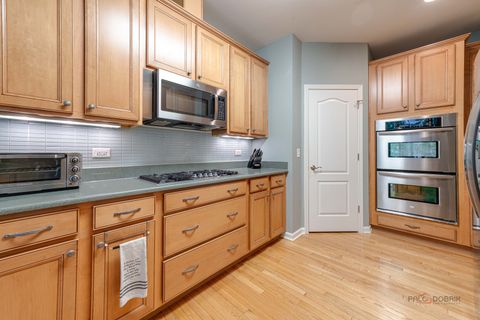 Tiny photo for 1834 Torrey Parkway, Libertyville, IL 60048 (MLS # 12485566)