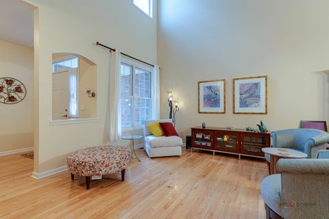 Tiny photo for 1834 Torrey Parkway, Libertyville, IL 60048 (MLS # 12485566)