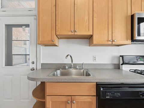 Tiny photo for 848 Hinman Avenue #3, Evanston, IL 60202 (MLS # 12566421)