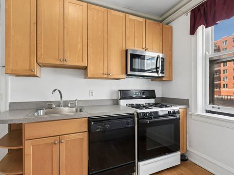 Tiny photo for 848 Hinman Avenue #3, Evanston, IL 60202 (MLS # 12566421)