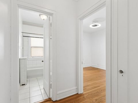 Tiny photo for 848 Hinman Avenue #3, Evanston, IL 60202 (MLS # 12566421)