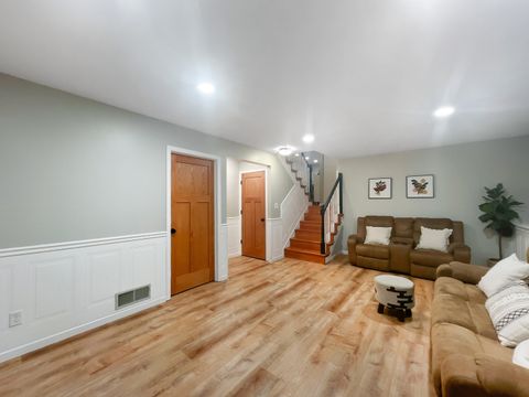 Tiny photo for 5401 W Winding Creek Drive, McHenry, IL 60050 (MLS # 12567169)