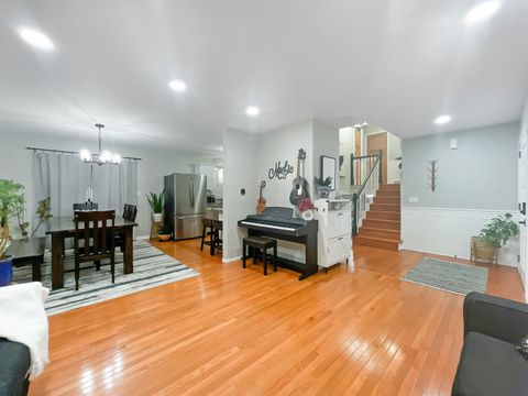 Tiny photo for 5401 W Winding Creek Drive, McHenry, IL 60050 (MLS # 12567169)