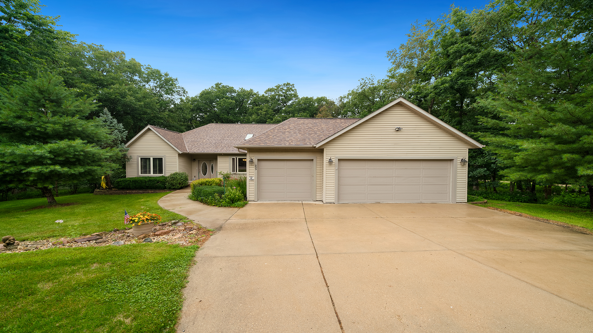 309 Saddlewood Circle
