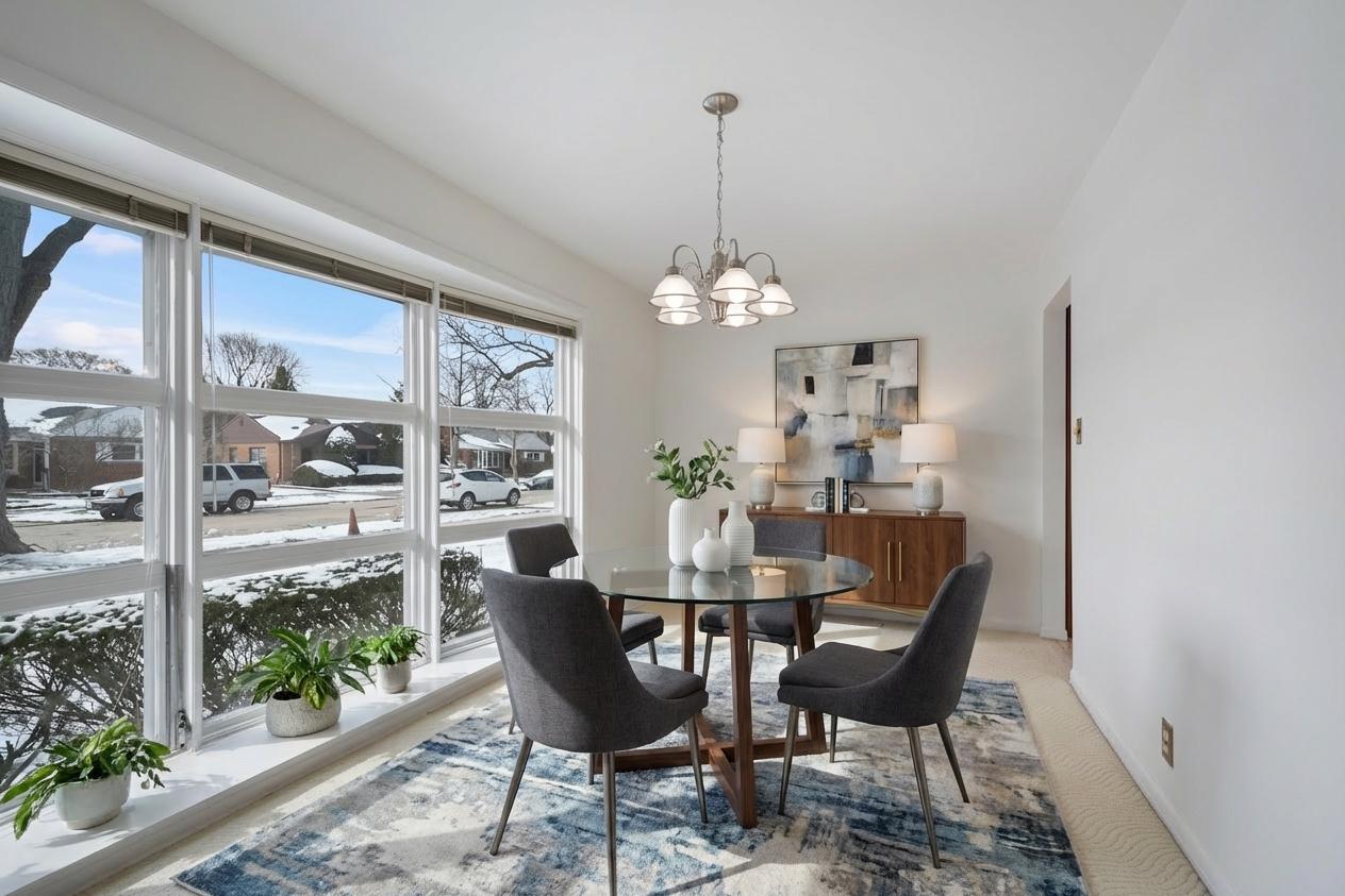 8905 N Parkside Avenue N