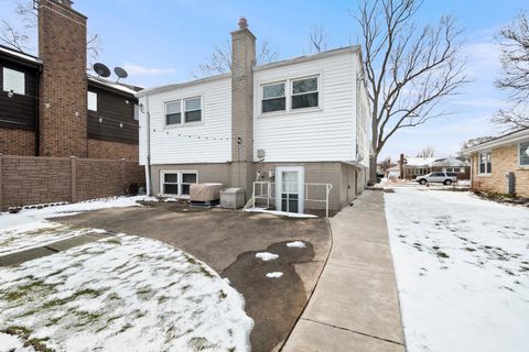 Tiny photo for Morton Grove, IL 60053 (MLS # 12509892)