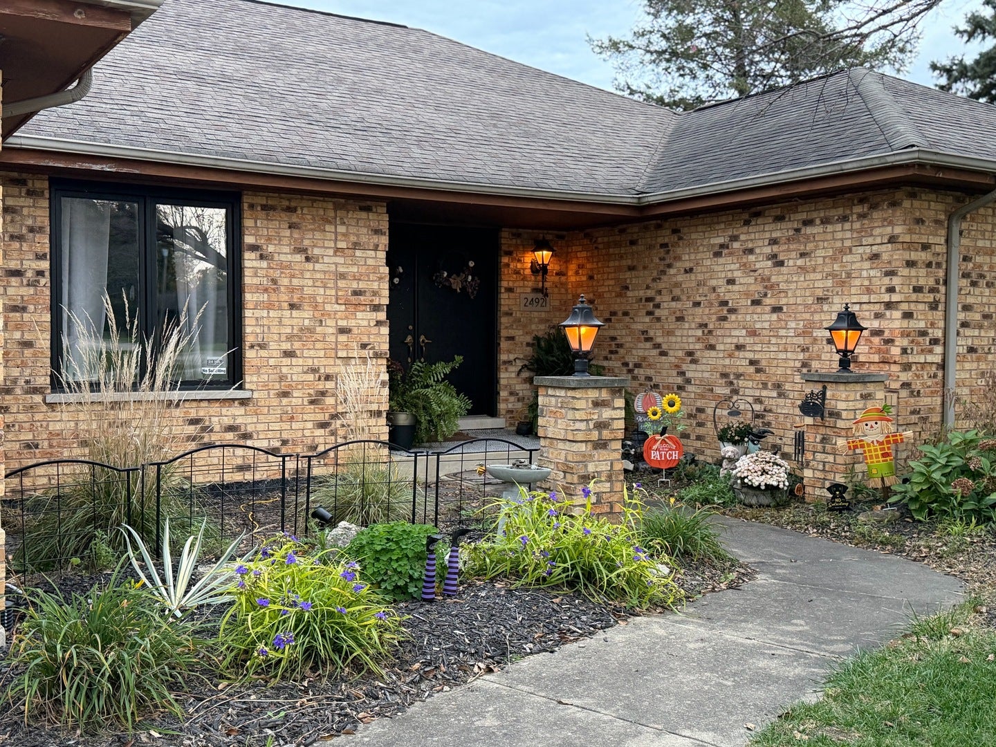 24921 W Mary Lane