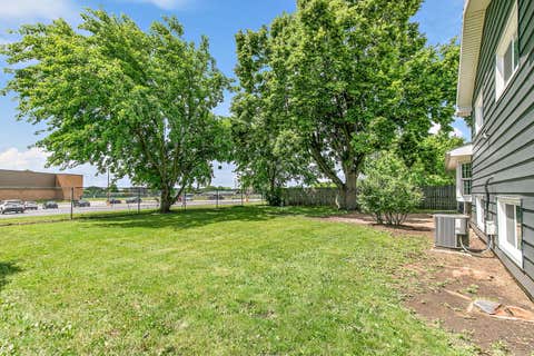 Tiny photo for 619 Dartmoor Drive, Crystal Lake, IL 60014 (MLS # 12727853)