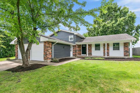 Photo of 619 Dartmoor Drive, Crystal Lake, IL 60014 (MLS # 12727853)