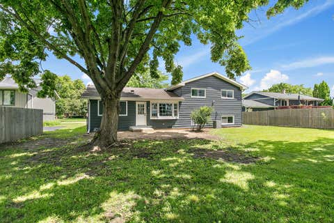 Tiny photo for 619 Dartmoor Drive, Crystal Lake, IL 60014 (MLS # 12727853)
