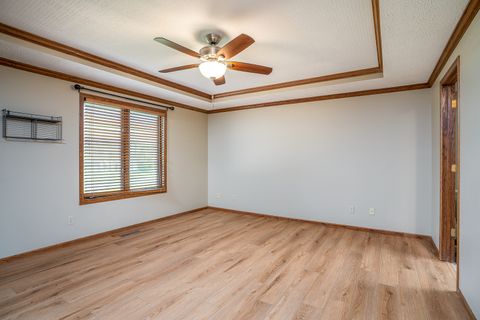 Tiny photo for 3321 E Ridge Place #0, Bettendorf, IA 52722 (MLS # 12642414)