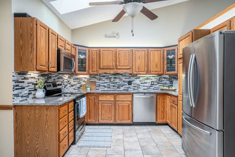 Tiny photo for 3321 E Ridge Place #0, Bettendorf, IA 52722 (MLS # 12642414)