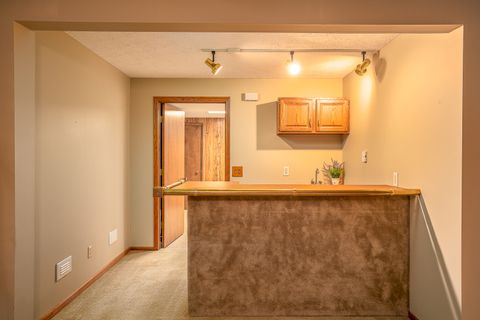 Tiny photo for 3321 E Ridge Place #0, Bettendorf, IA 52722 (MLS # 12642414)