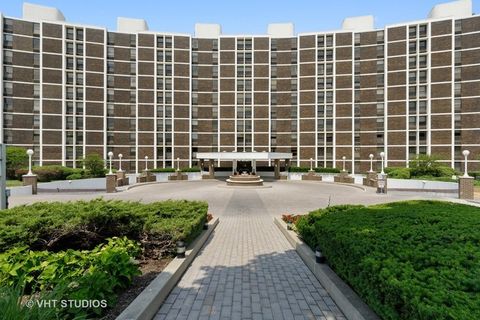 Photo of 1500 Sheridan Road #1K, Wilmette, IL 60091 (MLS # 12546396)
