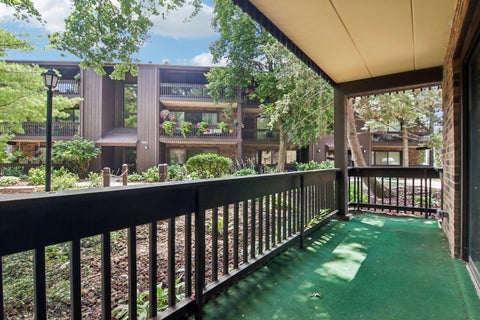 Tiny photo for 9555 Southwest Highway #1S, Oak Lawn, IL 60453 (MLS # 12774422)
