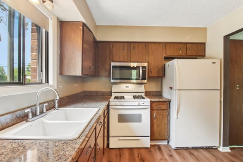 Tiny photo for 9555 Southwest Highway #1S, Oak Lawn, IL 60453 (MLS # 12774422)