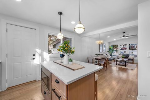 Tiny photo for 1004 S Grove Avenue, Barrington, IL 60010 (MLS # 12560775)