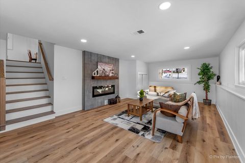 Tiny photo for 1004 S Grove Avenue, Barrington, IL 60010 (MLS # 12560775)