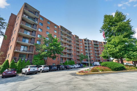 Tiny photo for 1 Bloomingdale Place #207, Bloomingdale, IL 60108 (MLS # 12750036)
