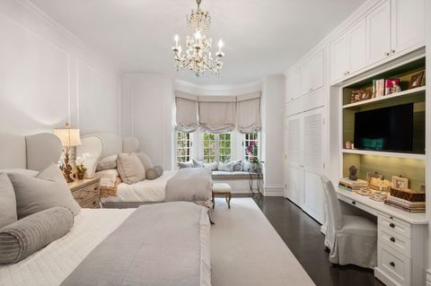 Tiny photo for 55 E ELM Street, Chicago, IL 60611 (MLS # 12527736)