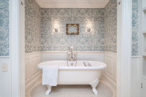 Tiny photo for 55 E ELM Street, Chicago, IL 60611 (MLS # 12527736)