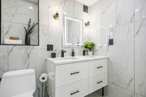 Tiny photo for 100 E Walton Street #14D, Chicago, IL 60611 (MLS # 12522020)